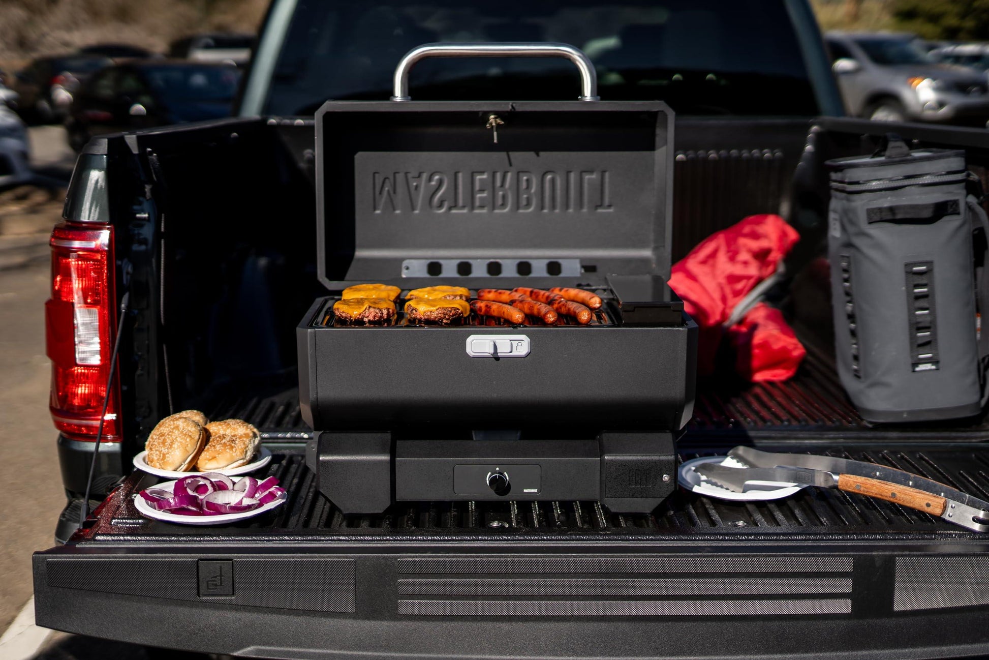 Masterbuilt Parrilla Portátil a Carbón con Carrito Plegable y Control de Temperatura - Parrilleros Aficionados